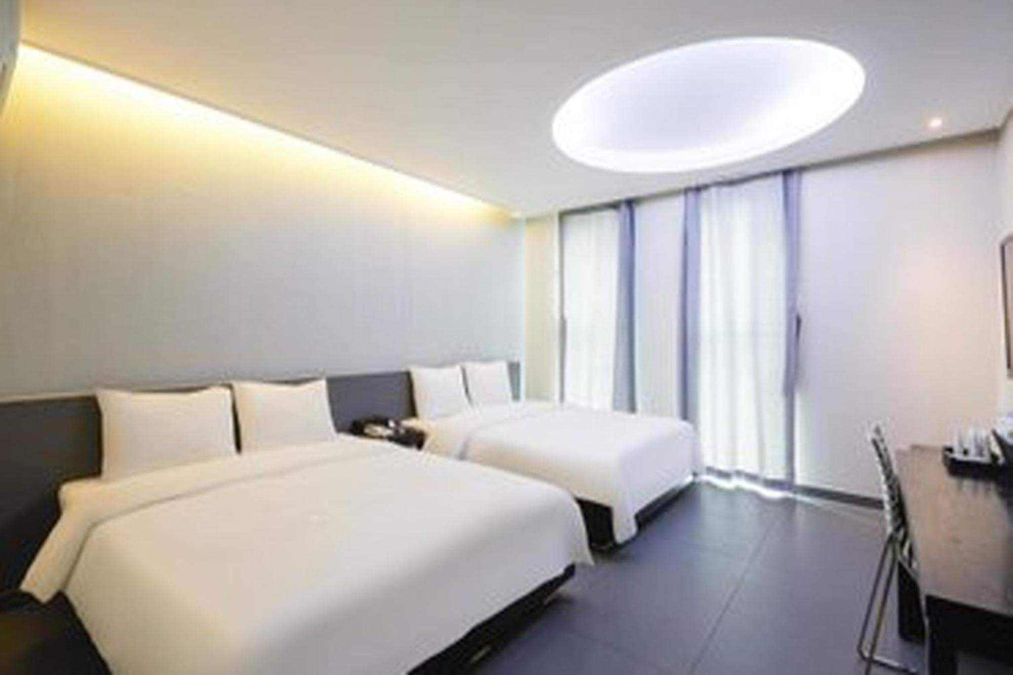 G Tourist Hotel Wolmido Incheon Exterior photo