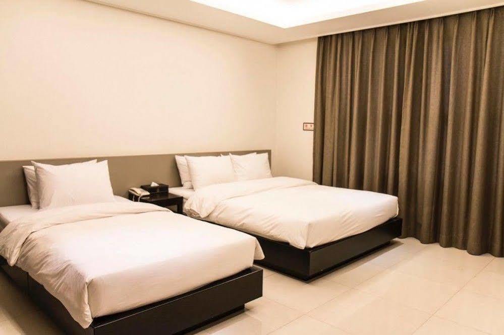 G Tourist Hotel Wolmido Incheon Exterior photo