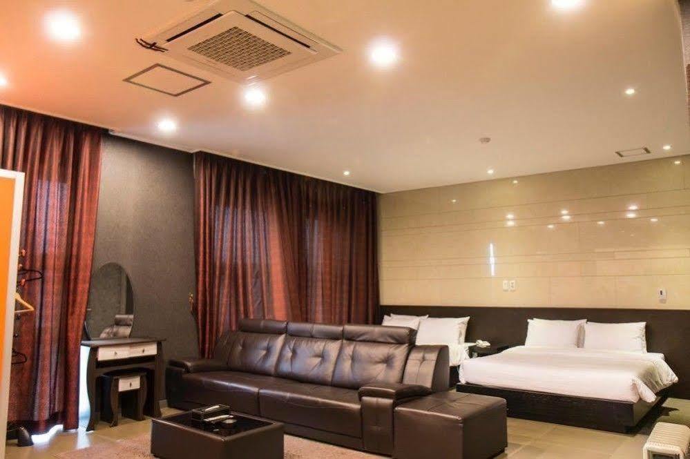 G Tourist Hotel Wolmido Incheon Exterior photo