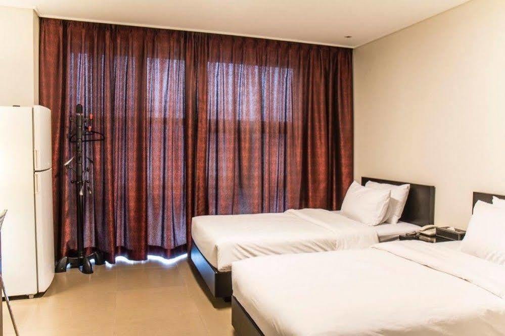 G Tourist Hotel Wolmido Incheon Exterior photo